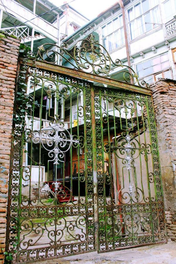 Cozy Apartment In Center Of Old Tbilisi Ngoại thất bức ảnh